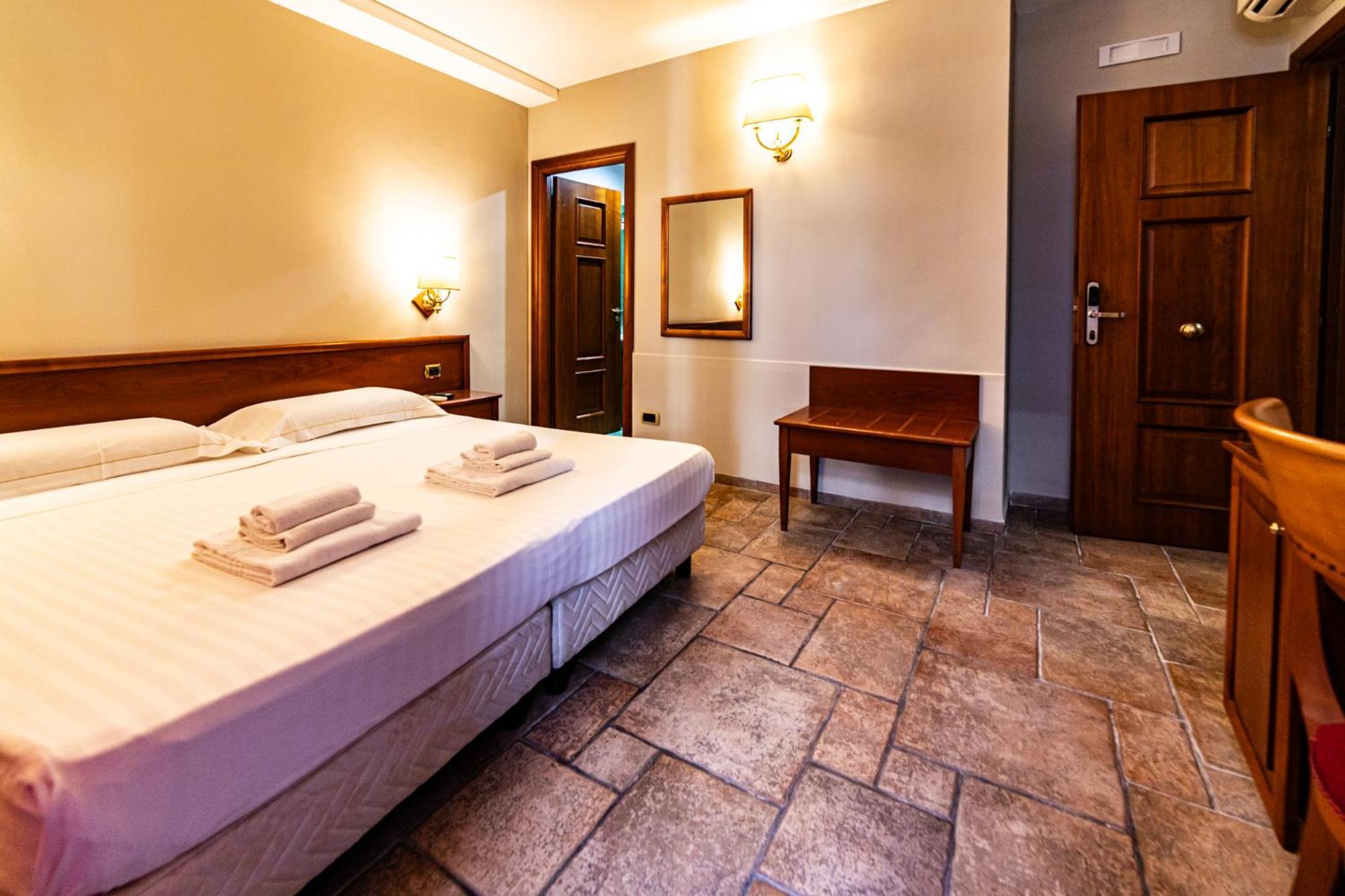 Malia Home Катанія Екстер'єр фото