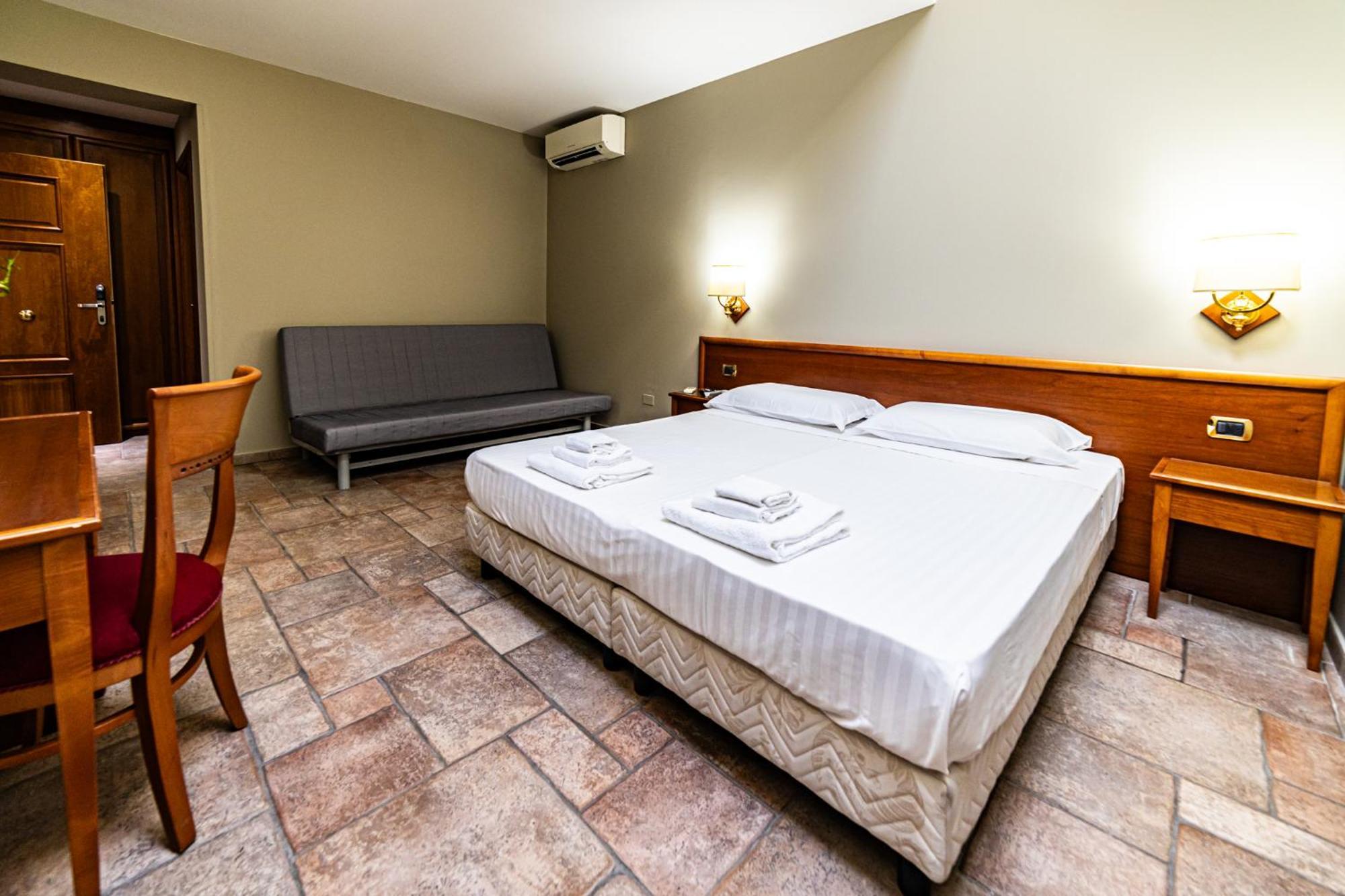 Malia Home Катанія Екстер'єр фото